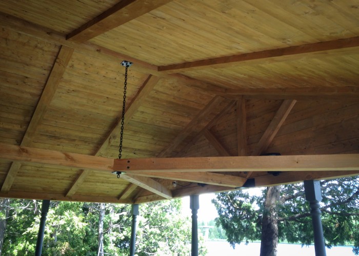 Construction de toit pour kiosque